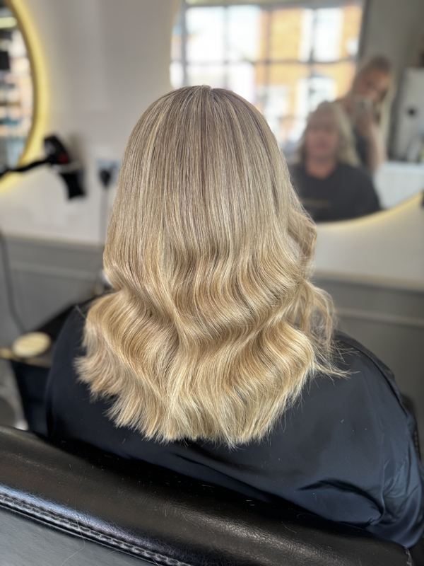 Soft glam waves