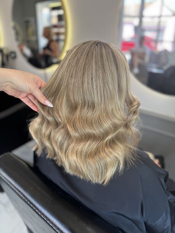 Glam waves — finish detail