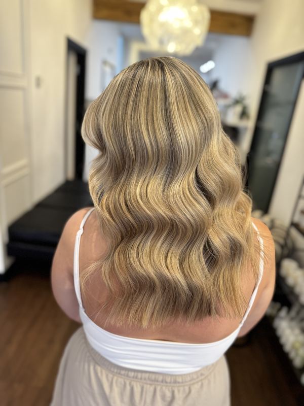Golden Hollywood waves